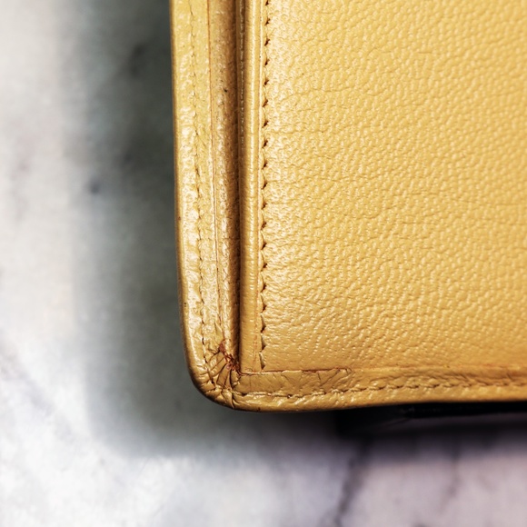 Chanel Porte Monnaie Tan Leather Wallet with Gold Tone CC Logo EUC - Picture 9 of 16